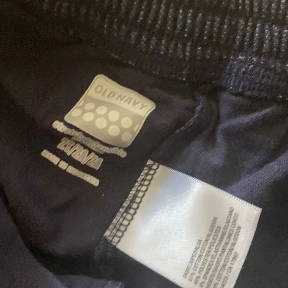 Like NEW - 2 baby denim skirt 12-18 mos - Picture 5 of 7